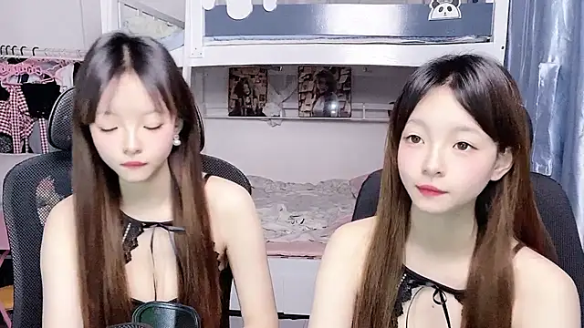 Snapshot of xiaoqiao-daqiao chatting on April 16, 2026, 1:12 pm xiaoqiao-daqiao online show from April 16, 2026, 1:12 pm