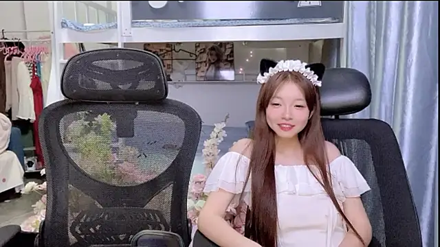 Snapshot of xiaoqiao-daqiao chatting on May 16, 2026, 7:34 pm xiaoqiao-daqiao online show from May 16, 2026, 7:34 pm