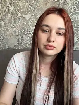 Cherrychka online show from April 17, 2026, 3:53 am