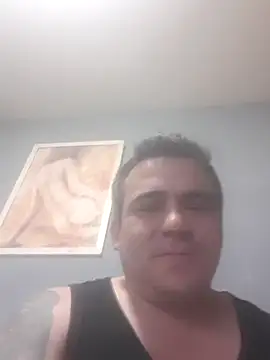 Snapshot of Ismael993A chatting on April 20, 2026, 1:47 pm Ismael993A online show from April 20, 2026, 1:47 pm
