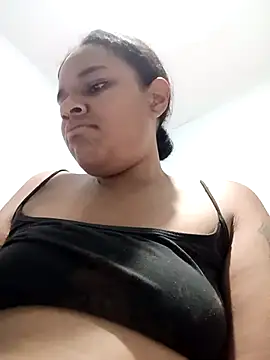 Snapshot of sexybronwlatin chatting on April 11, 2026, 10:41 am sexybronwlatin online show from April 11, 2026, 10:41 am