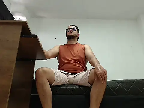 Masterboy00 online show from April 13, 2026, 2:44 pm