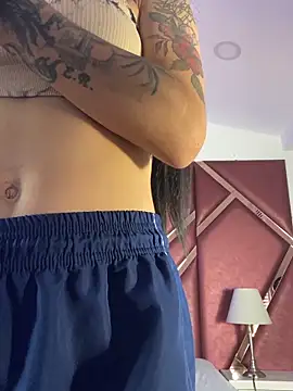 ZoeHarpers online show from May 10, 2026, 12:32 pm