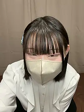 mini mini  online show from April 14, 2026, 3:01 am