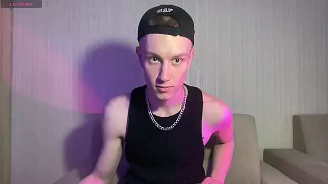Snapshot of Travis_Gracile chatting on April 23, 2026, 9:19 am Travis Gracile online show from April 23, 2026, 9:19 am