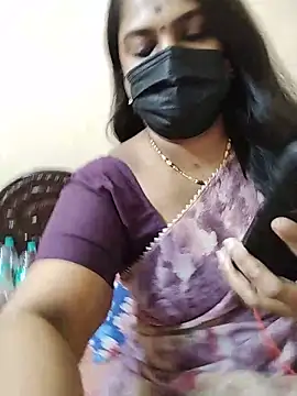 Stephaniee27 online show from May 22, 2026, 9:26 am