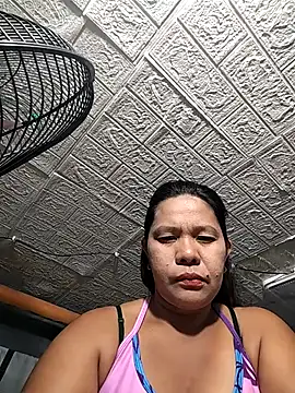 FILIPINAPUSSYPINAY online show from May 20, 2026, 6:41 am