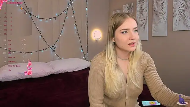 Liacandy  online show from April 11, 2026, 11:14 am