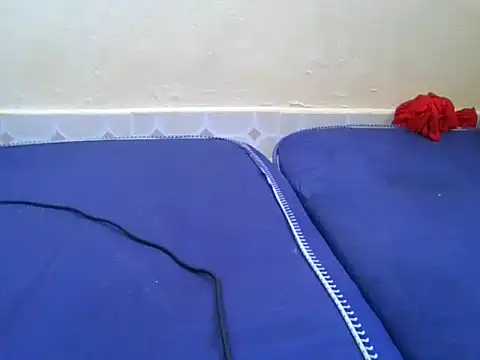 Snapshot of sweetbubbley chatting on April 17, 2026, 9:45 am sweetbubbley online show from April 17, 2026, 9:45 am