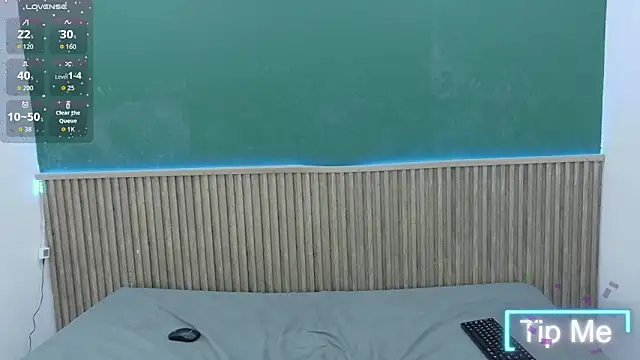 isabellakath online show from April 14, 2026, 12:55 pm