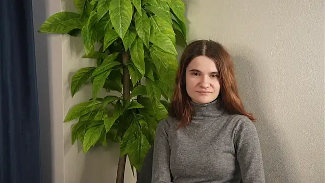 LitaLoeppke online show from April 13, 2026, 10:43 am