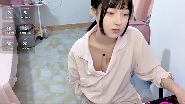 Kaixin-baobao online show from May 3, 2026, 3:07 pm