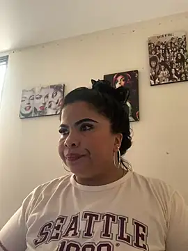 Snapshot of megan_purpura chatting on April 30, 2026, 2:12 pm megan purpura online show from April 30, 2026, 2:12 pm