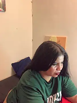 Snapshot of megan_purpura chatting on May 20, 2026, 9:32 pm megan purpura online show from May 20, 2026, 9:32 pm