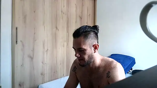 andrew 1520 online show from March 4, 2026, 12:44 pm