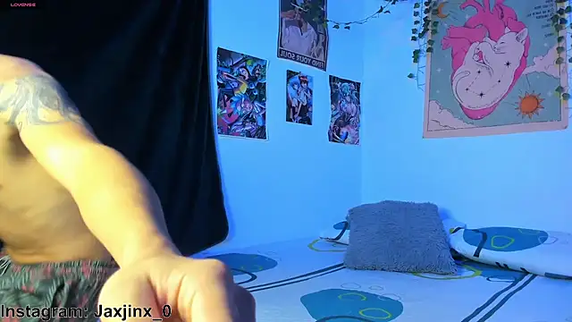 Snapshot of JaxJinx chatting on May 25, 2026, 2:17 am JaxJinx online show from May 25, 2026, 2:17 am