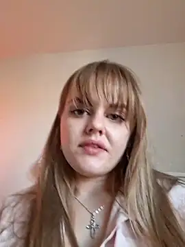 starlitceleste online show from April 24, 2026, 1:30 am