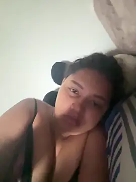 Ninibella online show from June 7, 2026, 2:32 pm
