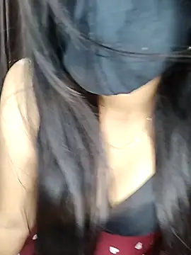 Eleena G online show from April 21, 2026, 10:34 pm