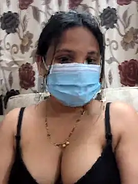 Snapshot of filmycoupleash1 chatting on April 11, 2026, 2:43 pm filmycoupleash1 online show from April 11, 2026, 2:43 pm