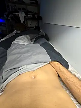 Snapshot of NotEEGamer chatting on April 15, 2026, 3:57 am NotEEGamer online show from April 15, 2026, 3:57 am