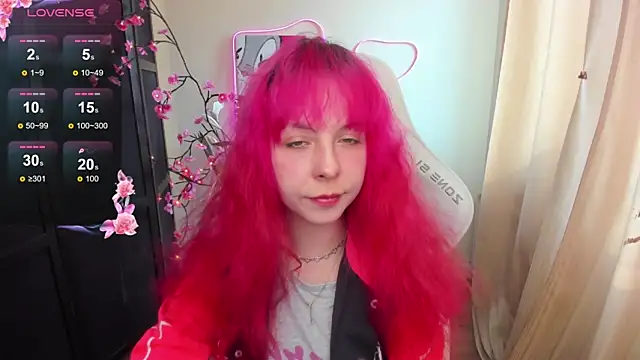 Snapshot of InfernoKitten chatting on April 17, 2026, 1:08 am InfernoKitten online show from April 17, 2026, 1:08 am