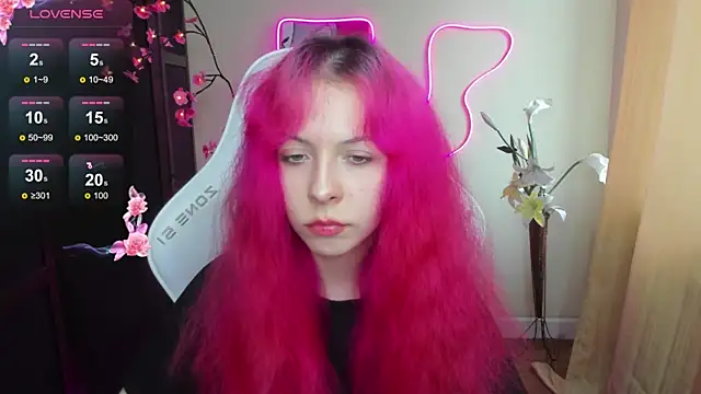 Snapshot of InfernoKitten chatting on May 7, 2026, 1:00 am InfernoKitten online show from May 7, 2026, 1:00 am