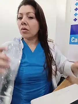 Snapshot of SARA_21- chatting on June 9, 2026, 1:01 pm SARA 21- online show from June 9, 2026, 1:01 pm