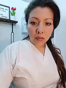 Snapshot of SARA_21- chatting on July 14, 2026, 12:44 pm SARA 21- online show from July 14, 2026, 12:44 pm