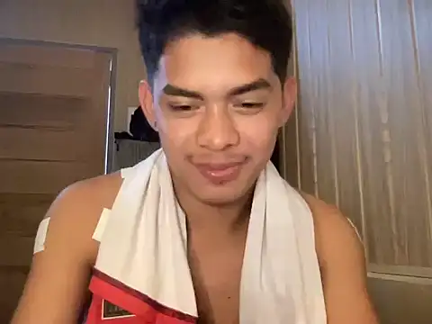 yourhotasian jhonpol16 online show from July 7, 2026, 10:47 pm