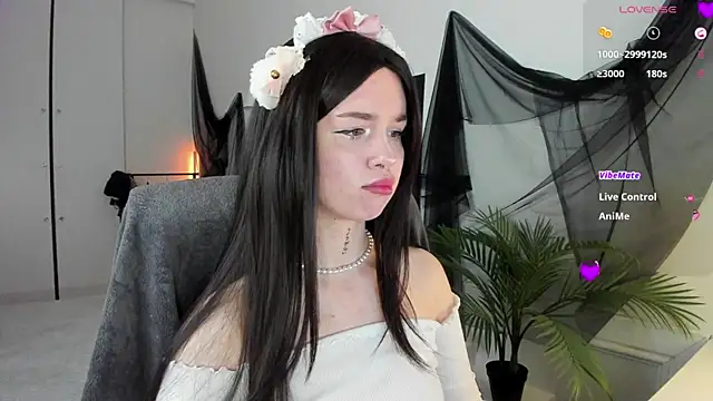 Snapshot of RisoSweet chatting on May 4, 2026, 8:27 pm RisoSweet online show from May 4, 2026, 8:27 pm