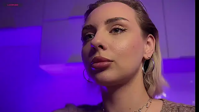 mari grey online show from May 6, 2026, 8:14 pm