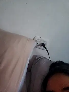 Sofiaw online show from April 14, 2026, 11:00 pm