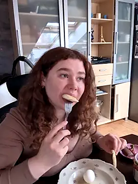 AmeliFoxi online show from April 15, 2026, 9:05 am