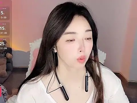 Snapshot of xingyun2026 chatting on April 12, 2026, 11:32 pm xingyun2026 online show from April 12, 2026, 11:32 pm