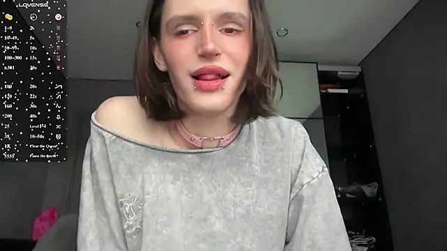 Snapshot of Niky_Long chatting on June 25, 2026, 1:15 pm Niky Long online show from June 25, 2026, 1:15 pm