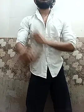 itsmemadhu2019 online show from May 17, 2026, 12:34 pm