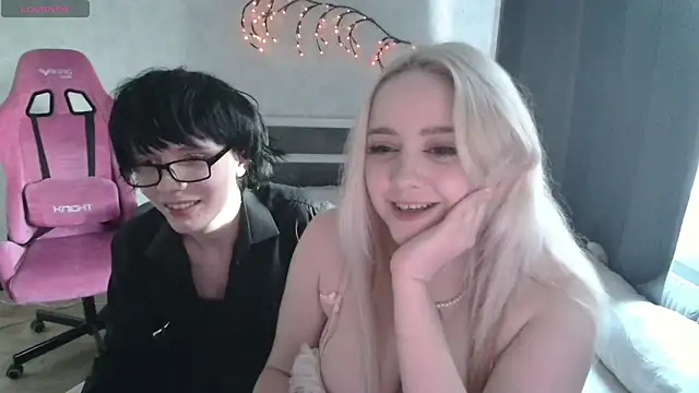 ScallyMilana online show from April 27, 2026, 12:58 pm
