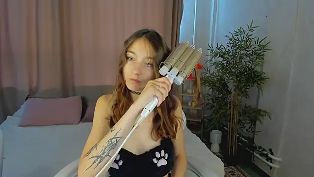 Snapshot of alis_tauber chatting on July 17, 2026, 9:38 am alis tauber online show from July 17, 2026, 9:38 am