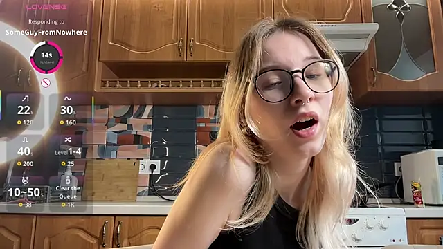 eileencrowday online show from April 14, 2026, 3:12 am