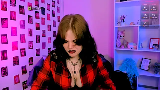 nikki kiss  online show from June 28, 2026, 8:42 am