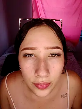 Snapshot of bellaj_03 chatting on April 24, 2026, 8:33 pm bellaj 03 online show from April 24, 2026, 8:33 pm