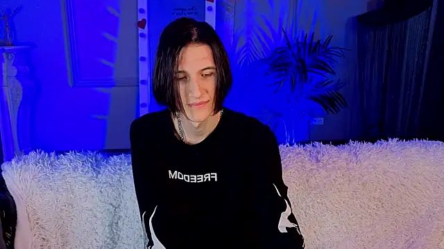 Snapshot of Klaude_Jam chatting on April 14, 2026, 8:48 pm Klaude Jam online show from April 14, 2026, 8:48 pm