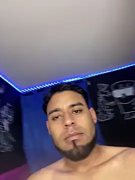 velaz0120 online show from April 21, 2026, 10:56 pm