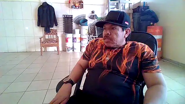 Snapshot of Oskr2024XXX chatting on January 31, 2026, 10:52 pm Oskr2024XXX online show from January 31, 2026, 10:52 pm