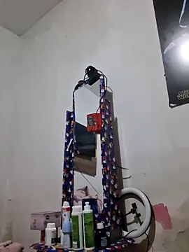 emimyy online show from April 27, 2026, 3:37 am