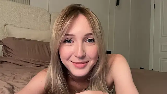 Snapshot of Kattie_Petite chatting on July 9, 2026, 5:06 pm Kattie Petite online show from July 9, 2026, 5:06 pm
