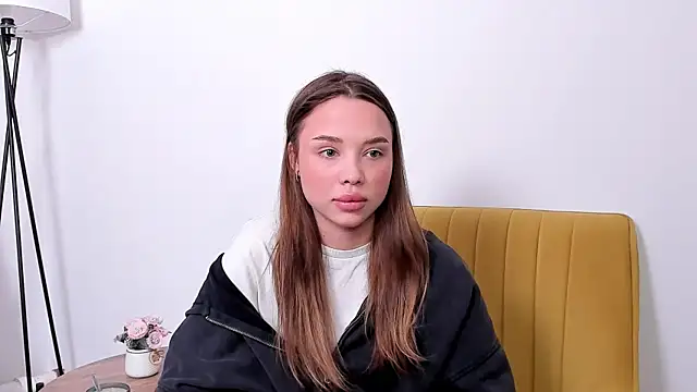 VoncileRistow online show from April 15, 2026, 8:21 am