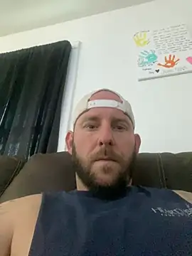 phattyluv89 online show from May 7, 2026, 2:11 pm