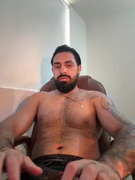Snapshot of Ryan_Black3 chatting on June 26, 2026, 6:34 pm Ryan Black3 online show from June 26, 2026, 6:34 pm